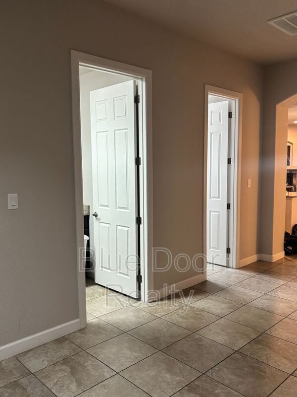Building Photo - 7312 Valle Cantero Ln NW
