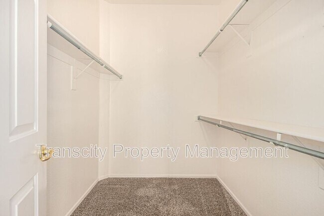 Building Photo - 3723 E Linda Ct