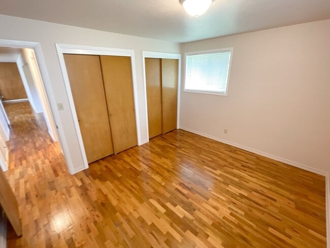 Building Photo - 3 Bedroom, 2 Bath Moyina Heights Home