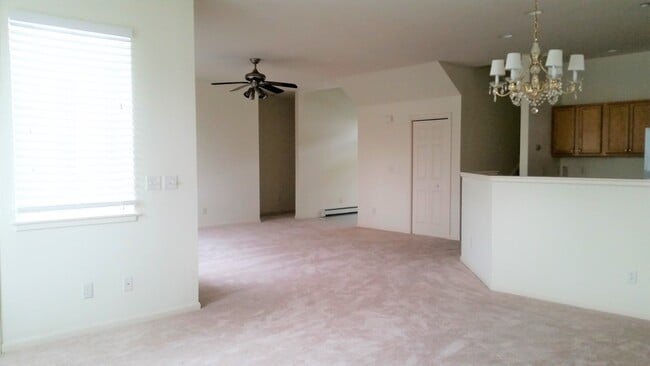 Building Photo - 3BR/3BA house plus utilities $3850