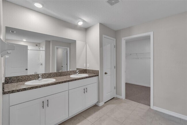 Building Photo - 10357 Scarlet Skimmer Dr
