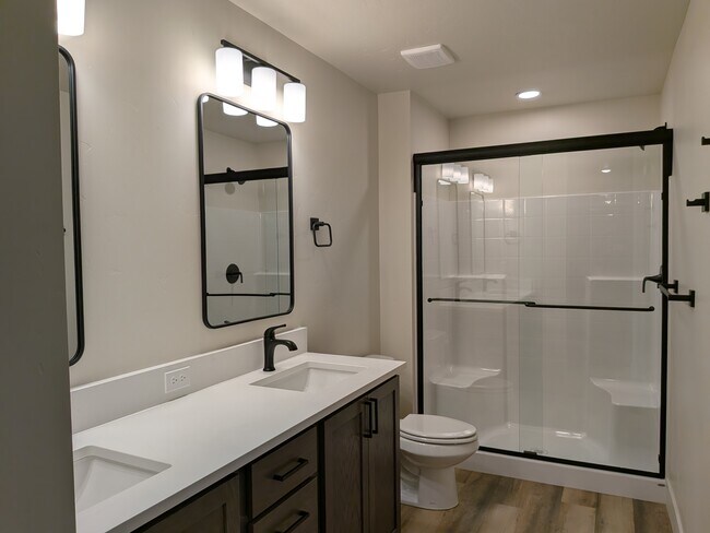 Building Photo - 4621 Highgarden Wy