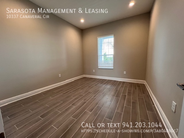 Building Photo - 10337 Canaveral Cir