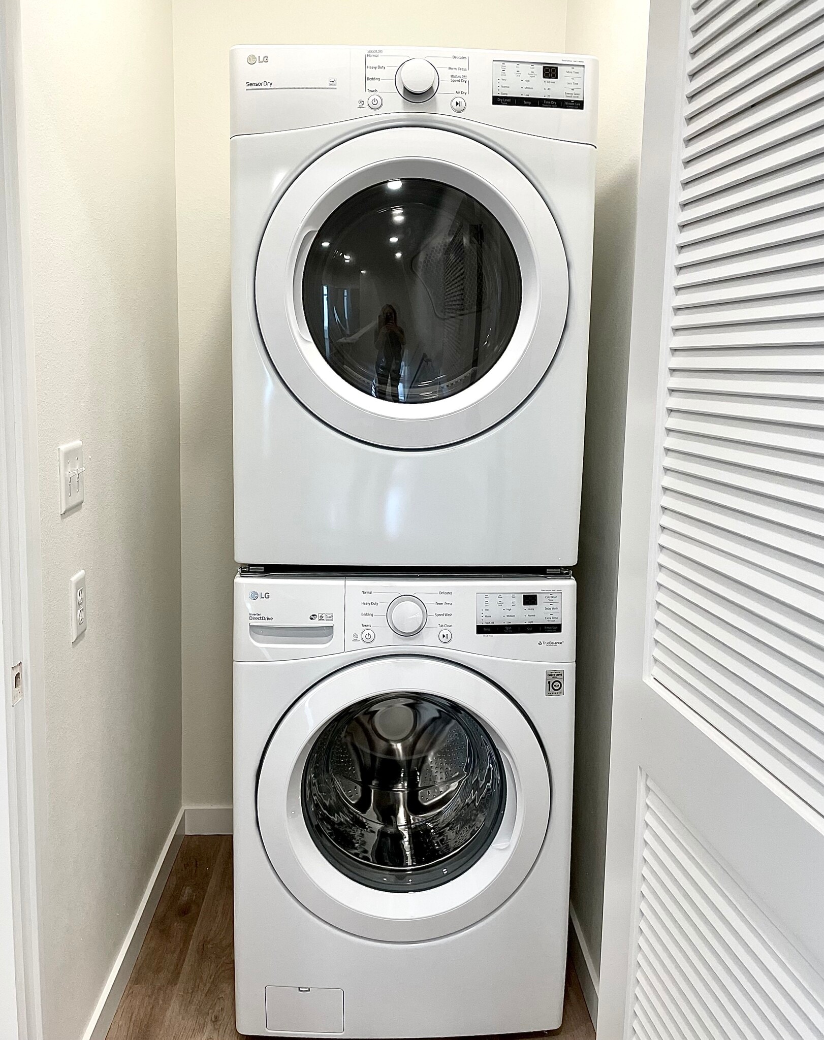 Laundry - 2511 N Hamilton St