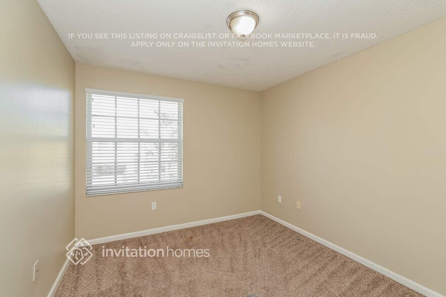 Building Photo - 9105 Dupont Pl