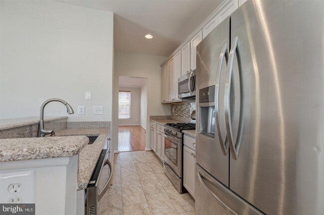 Building Photo - 6948 Banchory Ct