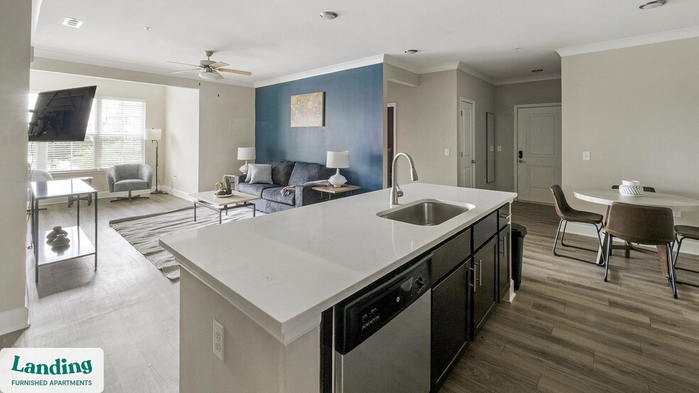 Building Photo - 195 N Creek Dr