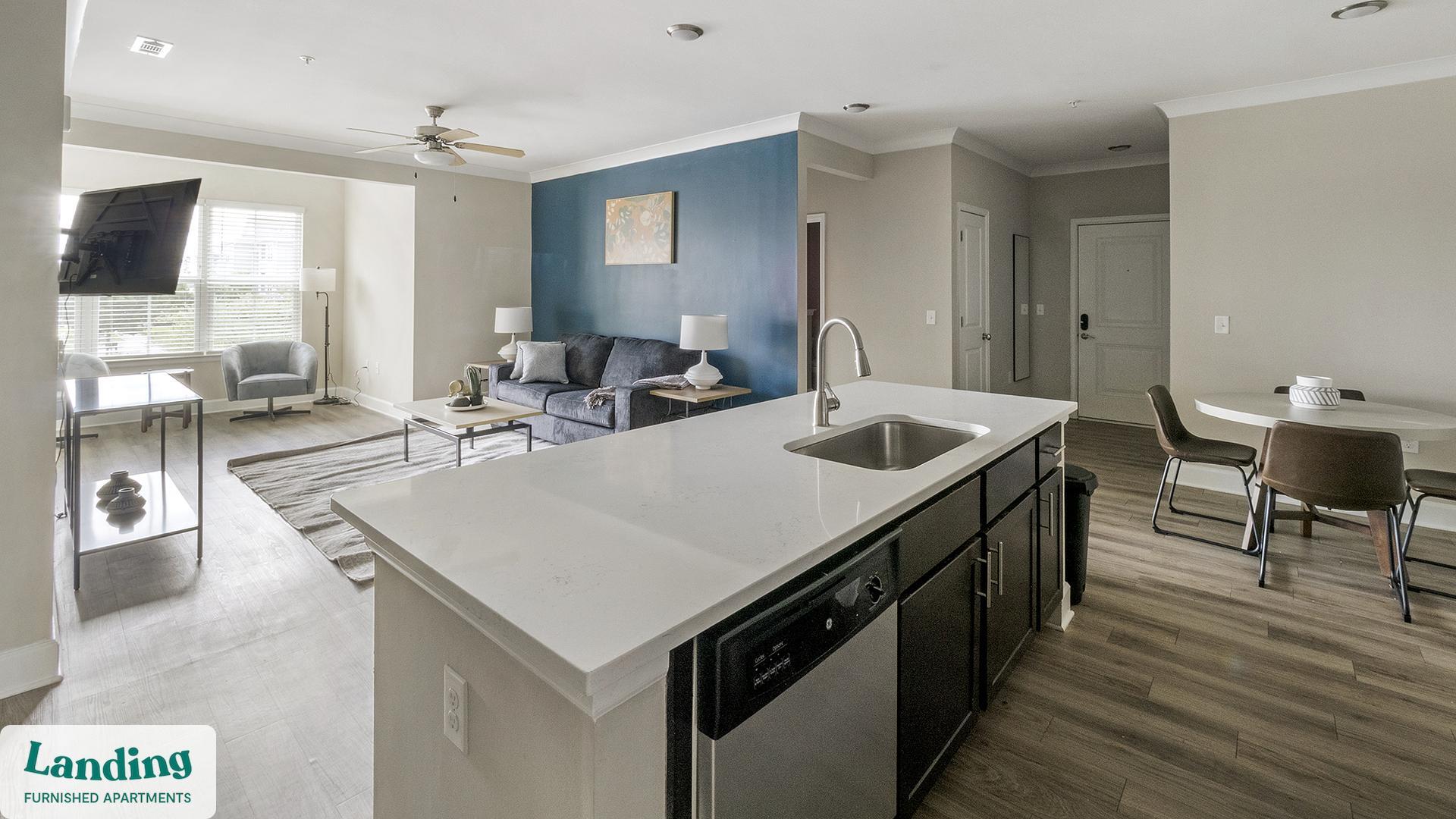 Building Photo - 195 N Creek Dr