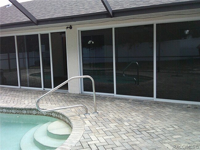 Building Photo - 1035 S Brookfield Dr