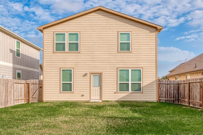 Building Photo - 25635 Royal Catchfly Rd