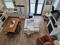 Building Photo - 5913 Lake Edge Rd