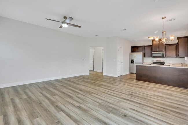 Building Photo - 120 Ironwood Dr