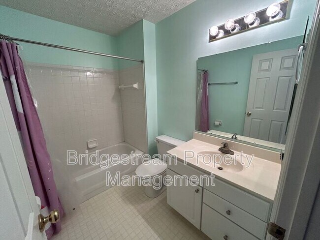 Building Photo - 4448 Forest Ridge Blvd