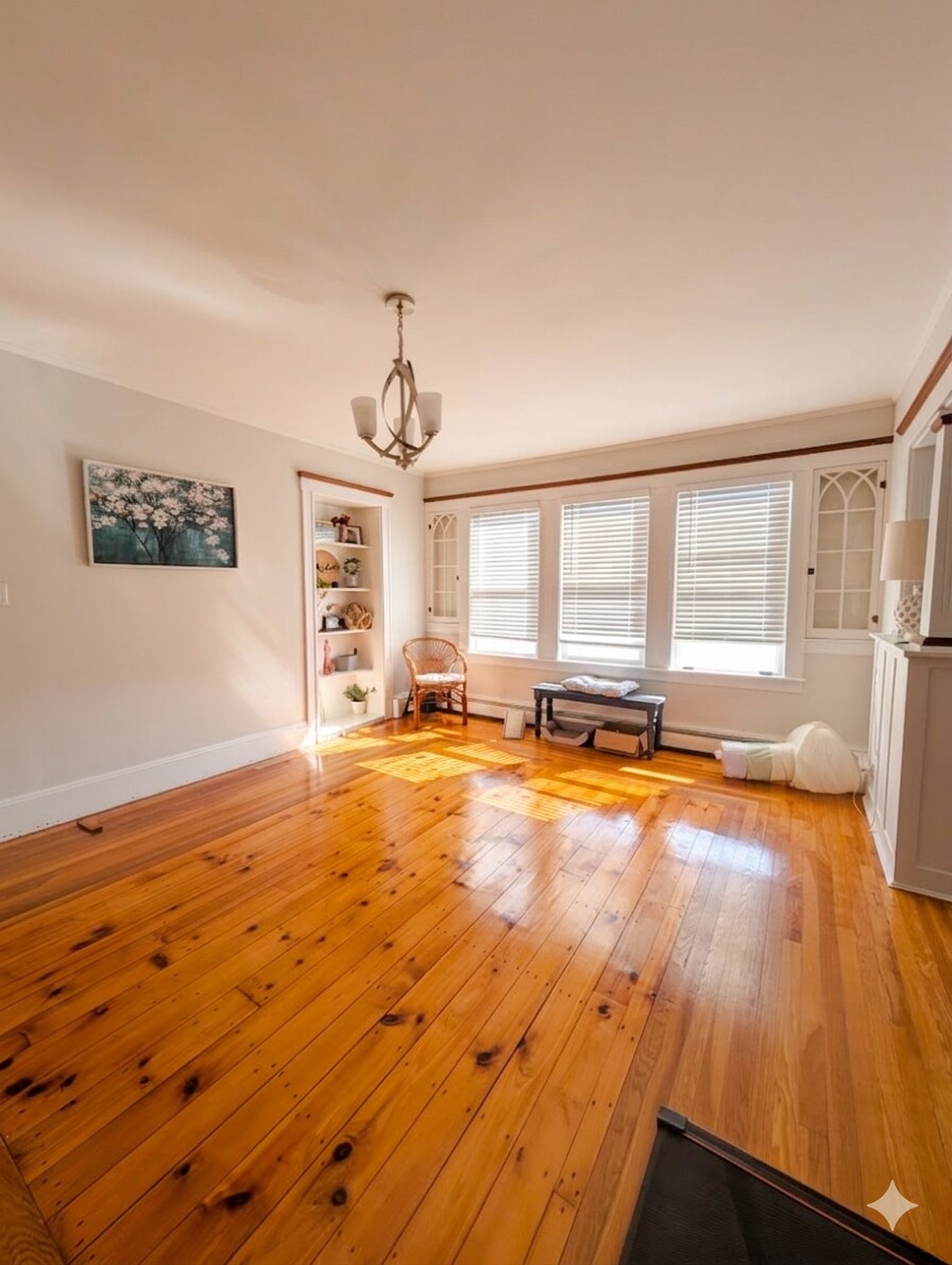 Building Photo - 77 Lawrence St