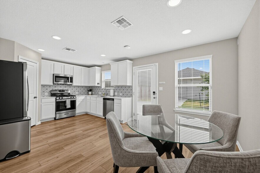 Building Photo - 360 Witchhazel Way