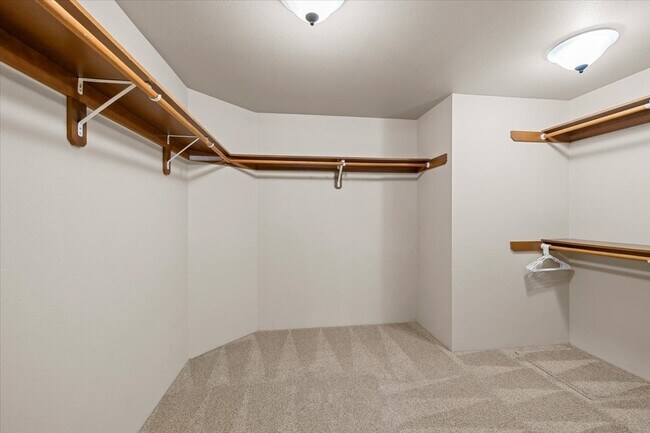 Building Photo - 1041 Compton Way