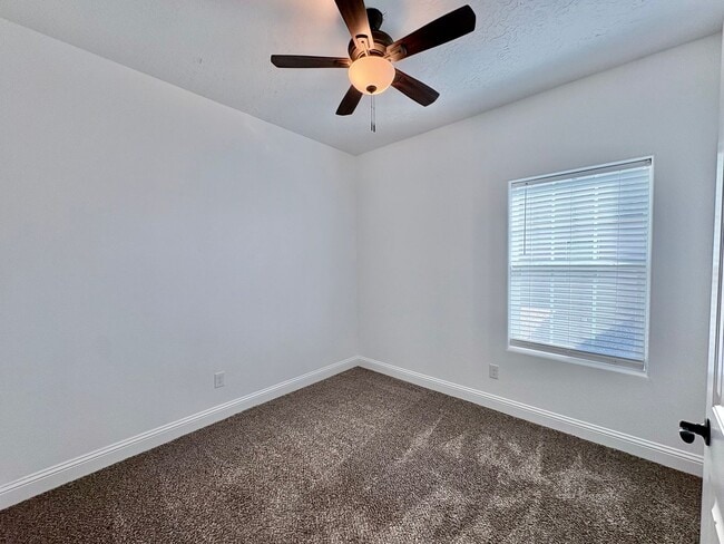 Building Photo - 1207 W Ave P