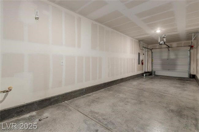 Building Photo - 12283 Radiant Sunrise Rd