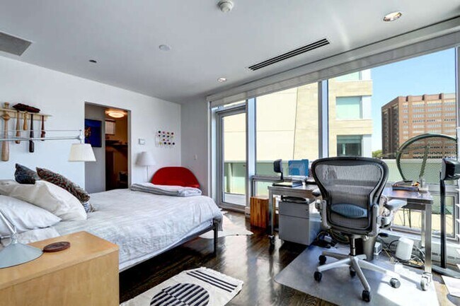 Building Photo - Denver Art Museum Penthouse Available NOW!!