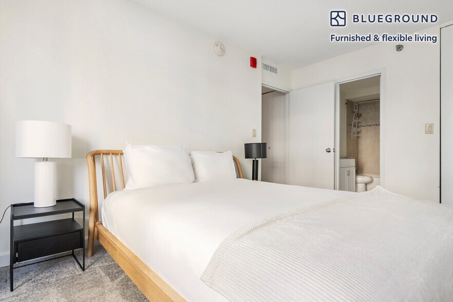 Building Photo - 150 Huntington Ave