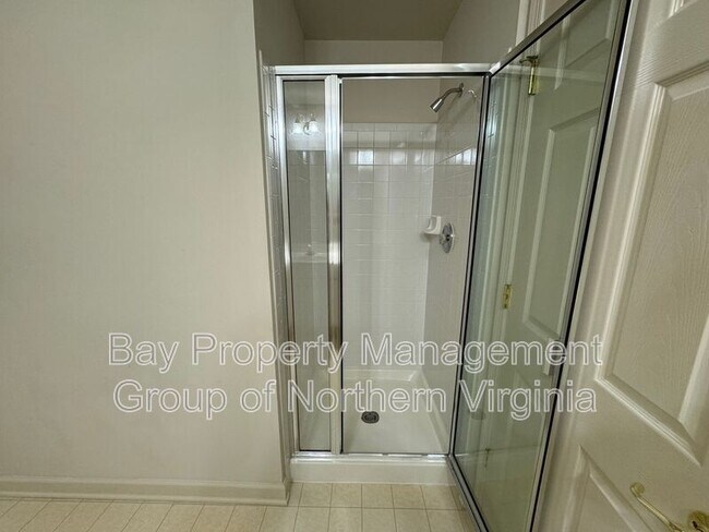 Building Photo - 14004 Madrigal Dr