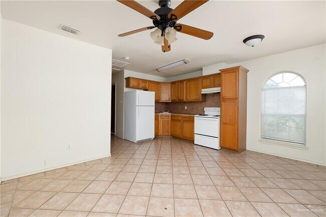 Building Photo - 25 W Ringold Cir