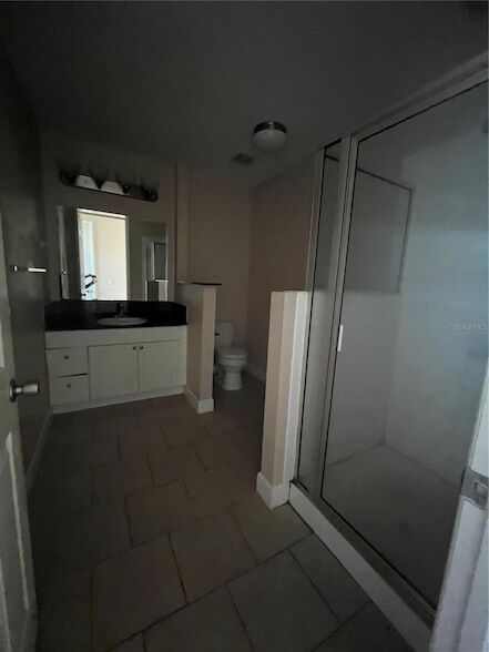 Building Photo - 2013 Grand Oak Dr