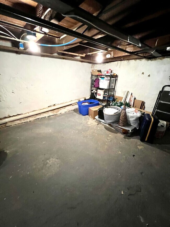 Building Photo - Beautiful 2-Bedroom Townhouse in Francisvi...