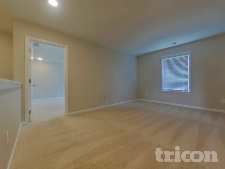 Building Photo - 93 Leyland Ct