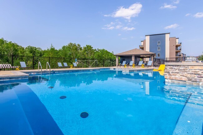 Cambium Apartments Pool - Cambium Apartments