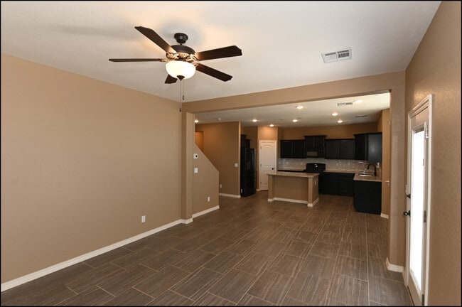 Building Photo - 4628 Marisabel Azcarate St