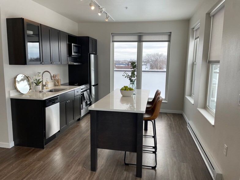 Interior Photo - Motiv Apartments