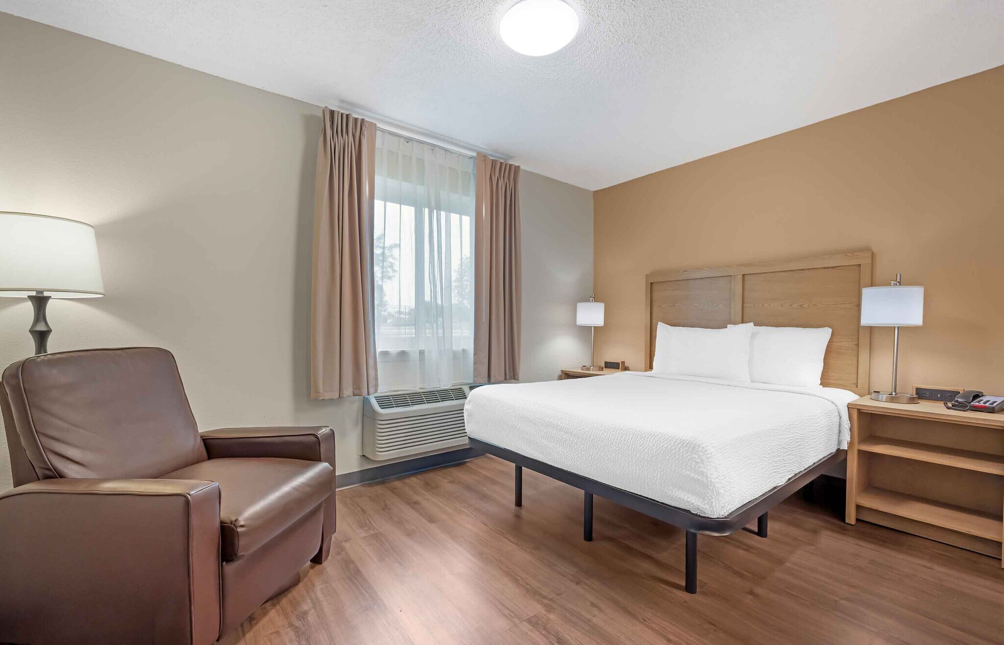 Building Photo - Furnished Studio-Dayton - Fairborn