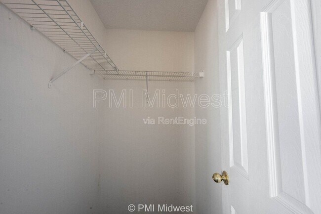 Building Photo - 2781 Grand Fir Dr