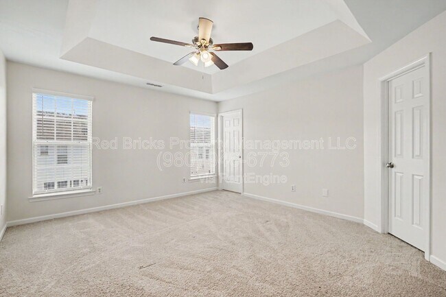 Building Photo - 15826 Marvin Rd