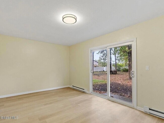 Building Photo - 19 Harvest Way