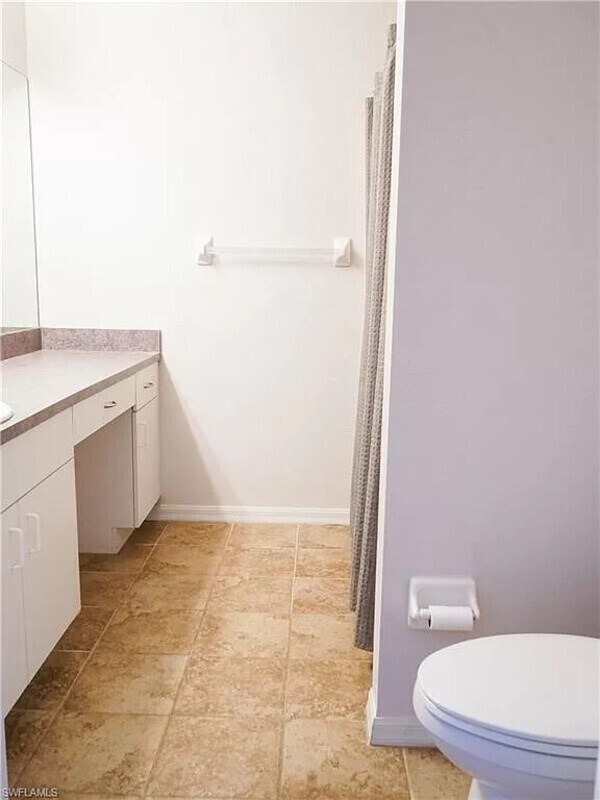 Building Photo - 17556 Brentwood Ct