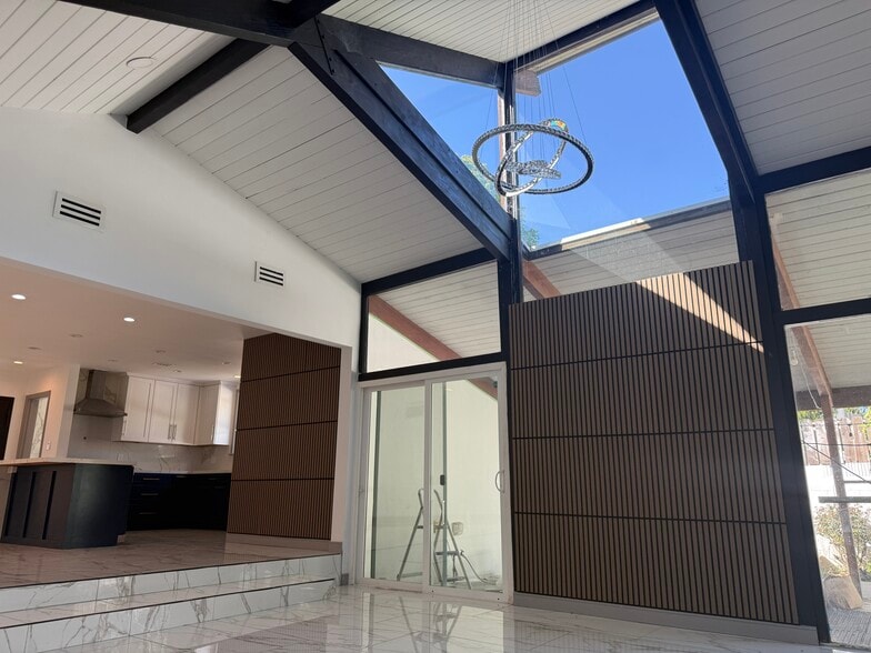 Building Photo - 6910 Laramie Ave