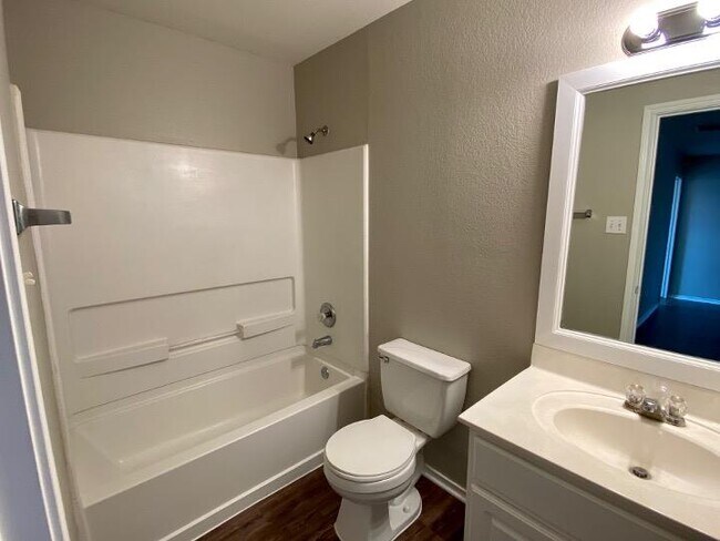 Building Photo - 17817 Majestic Elm Ln