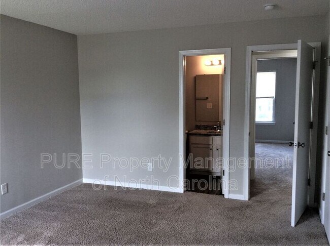 Building Photo - 3958 Damask Drive