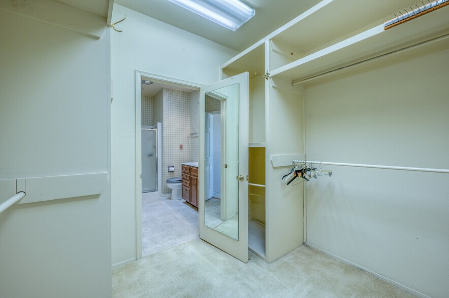 Building Photo - 2611 N Kentucky Ave