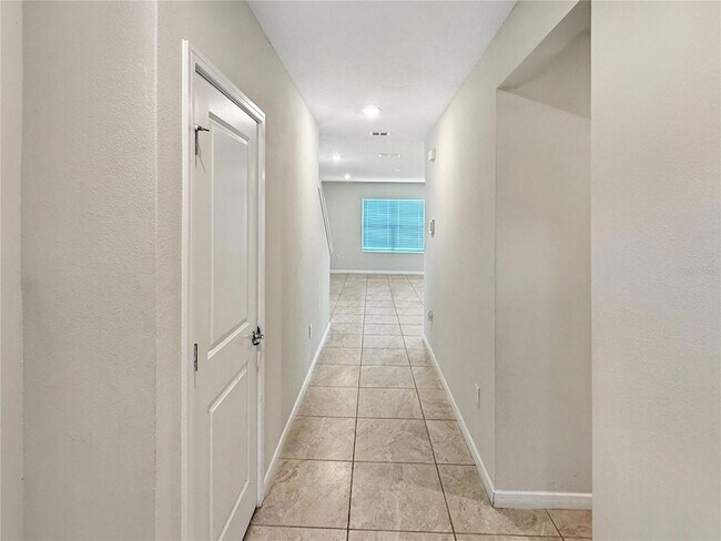 Building Photo - 5012 Blue Hammock Ct