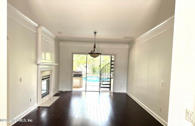 Building Photo - 9902 Windwater Ct