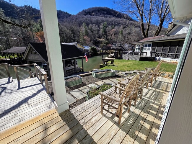 Building Photo - 151 Timpson Cove Rd