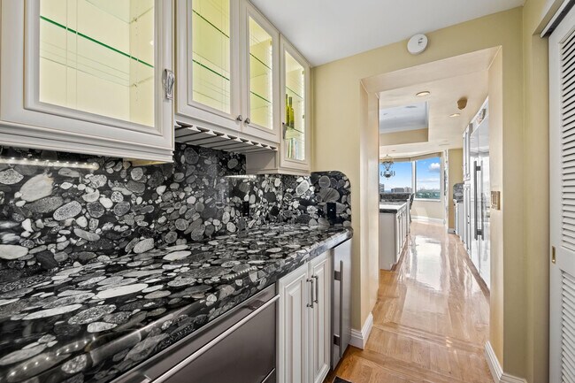 Building Photo - 3055 Harbor Dr