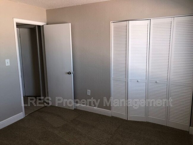 Building Photo - 4773 S Texas Ave