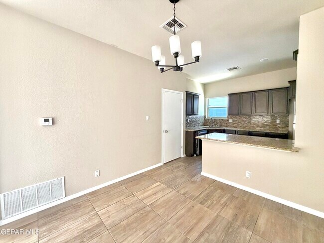 Building Photo - 11145 Eleanor Coldwell Ln