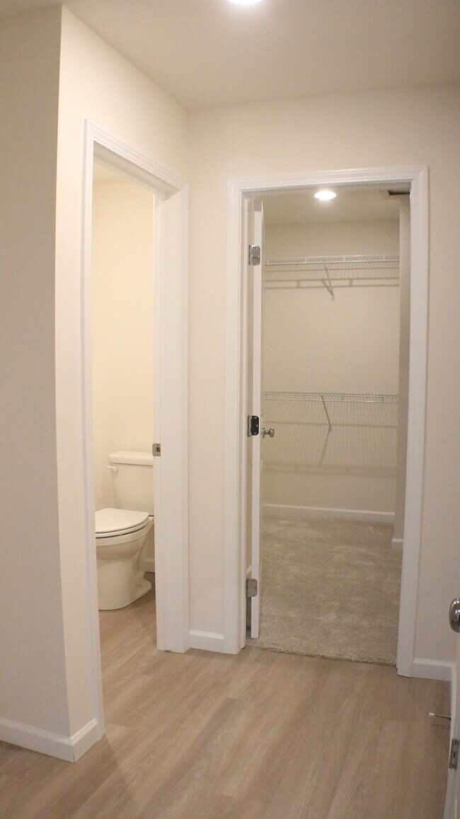 Building Photo - 2767 Lawlor Ln