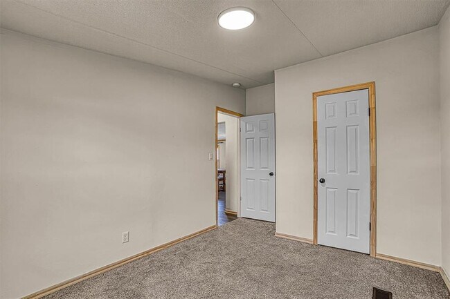 Building Photo - 20735 E County Rd 153