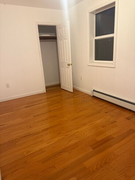 Building Photo - 115 Stone St